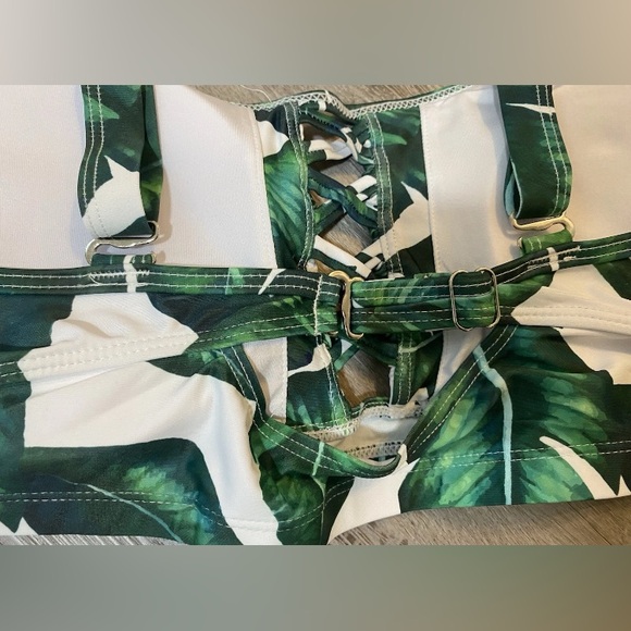 2 Piece Bikini Bathing Suit Green Leaf Print High-Waisted Ruched Woman's 18W - Picture 6 of 10